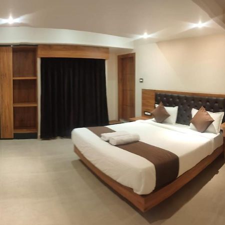Aditya Inn 古瓦哈提 外观 照片